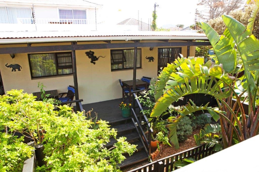 8 Bedroom Property for Sale in Fish Hoek Western Cape